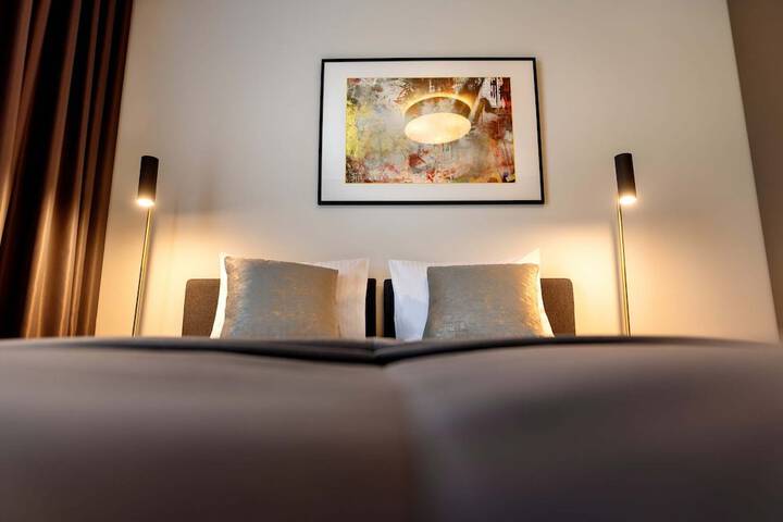 Room 6 of 39