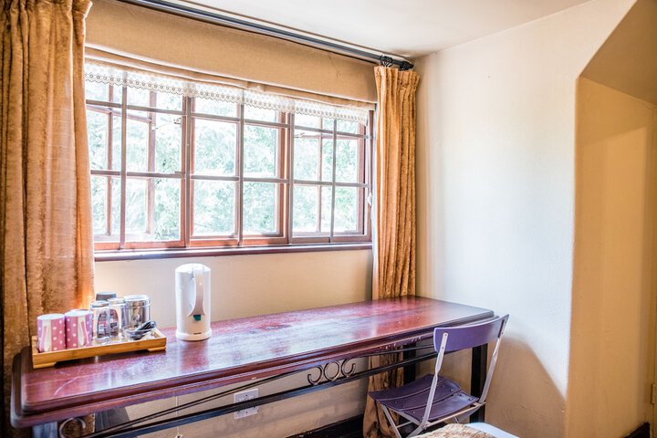 Room 27 of 156