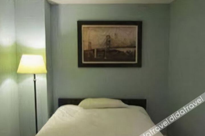 Image of Haried House