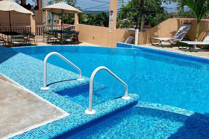 Pool 75 of 139