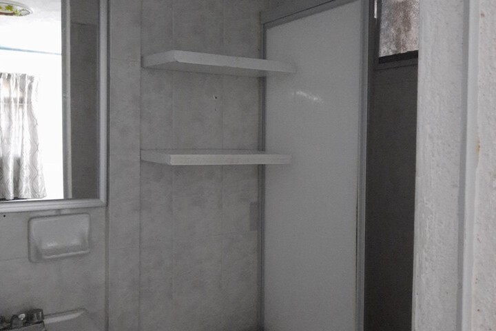 Room 33 of 54