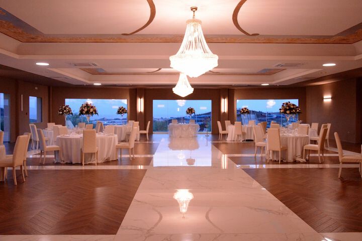 Dining Photos