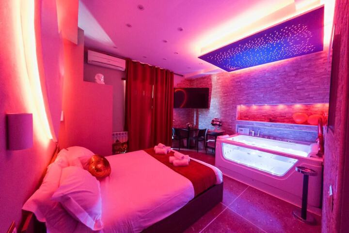 Room 29 of 61