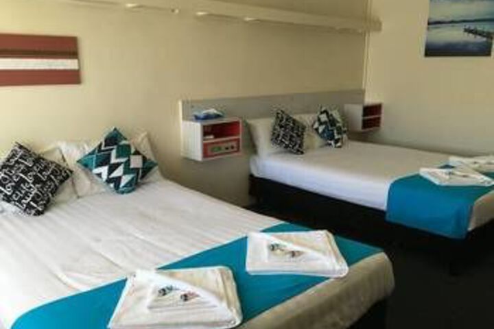 Room 4 of 71