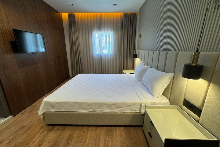 Room 27 of 59