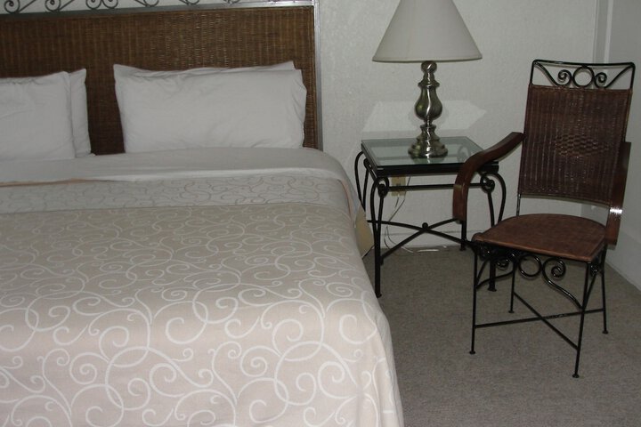 Room 2 of 13