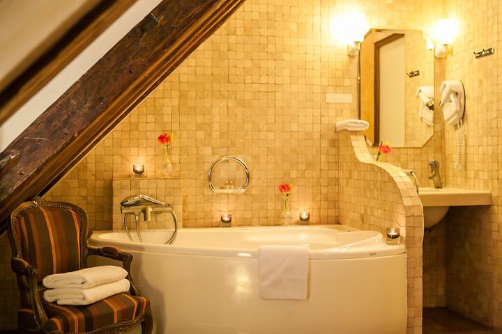 Hot Tub 44 of 54