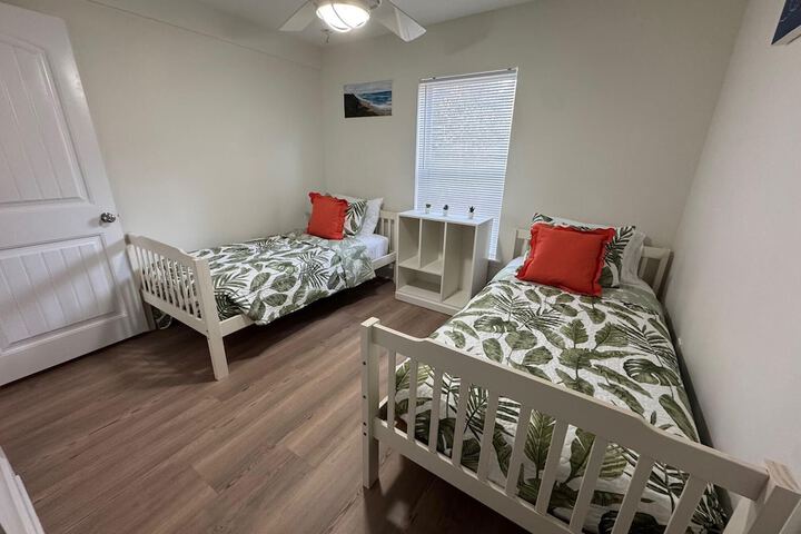 Room 2 of 16