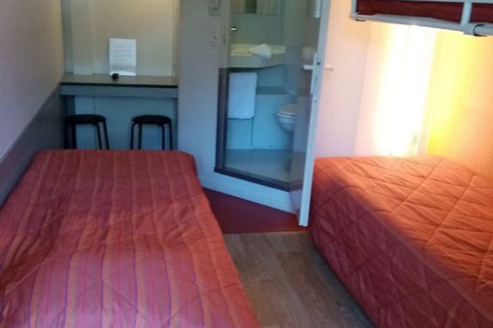 Room 20 of 48