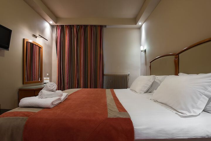 Room 5 of 24