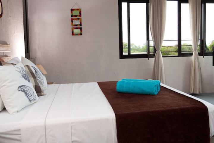 Room 5 of 90