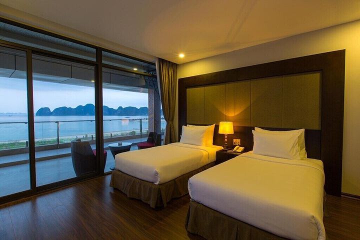 Room 6 of 23