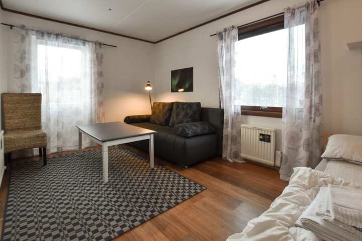 Room 7 of 94