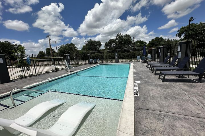 Pool 38 of 69