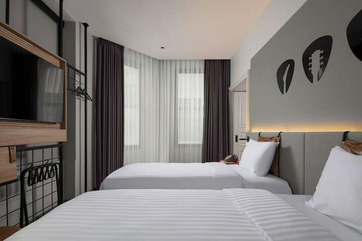 Room 22 of 54