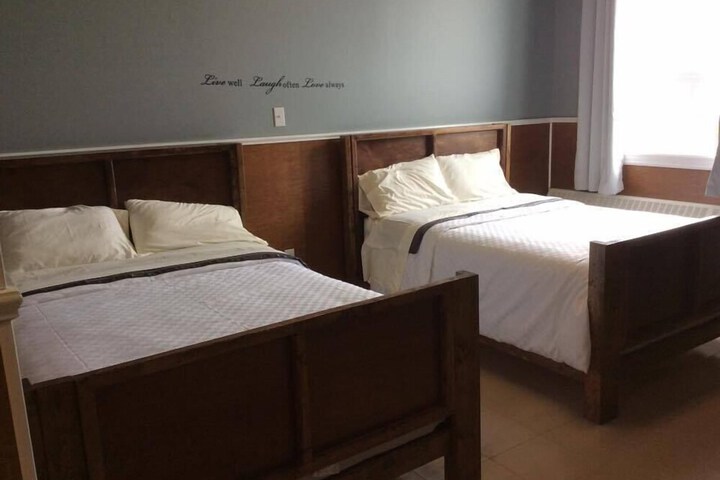 Room 6 of 24