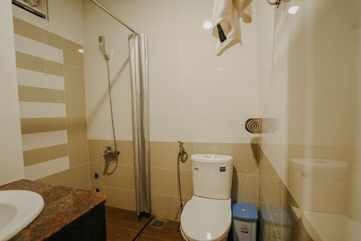 Room 45 of 66
