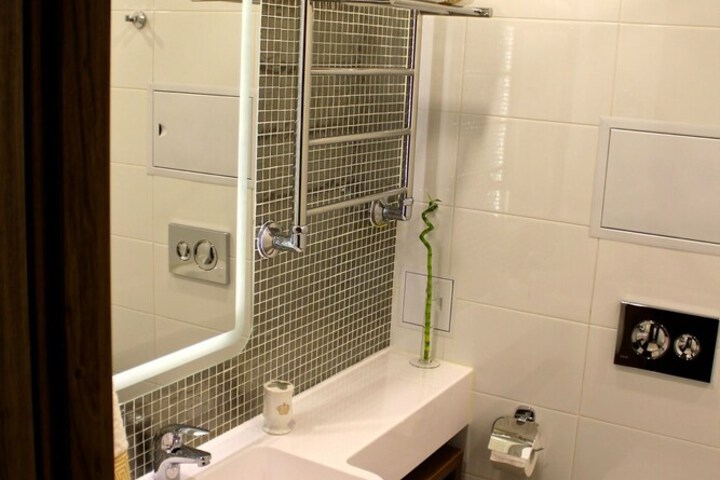 Room 14 of 17