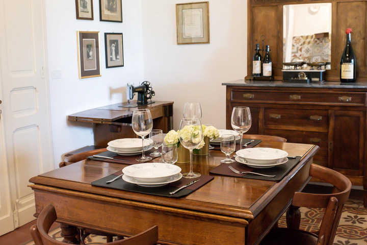 Dining 13 of 17