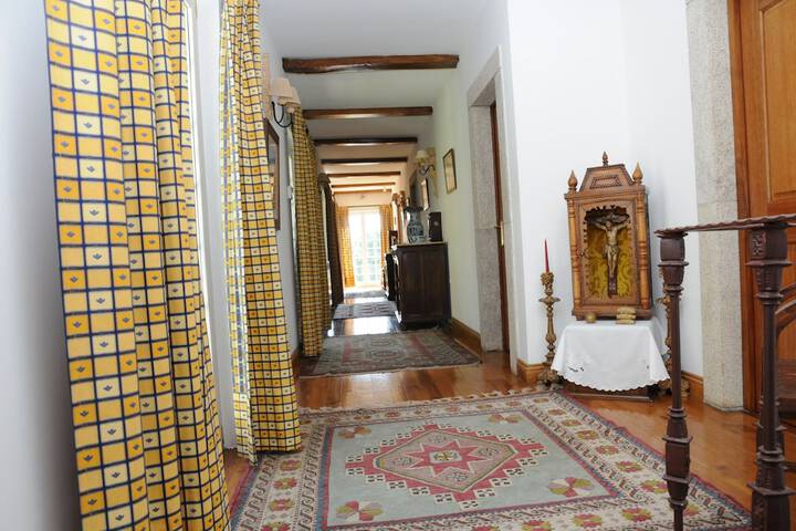 Ballroom/Hall 43 of 62