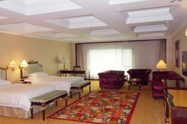Room 34 of 159
