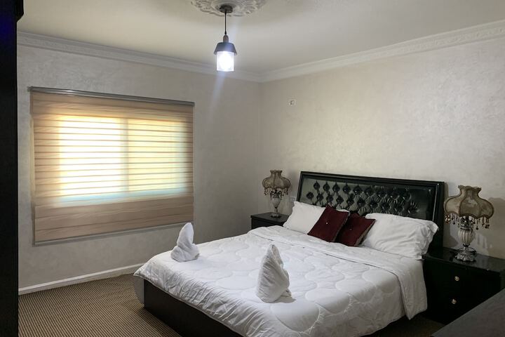 Room 4 of 22