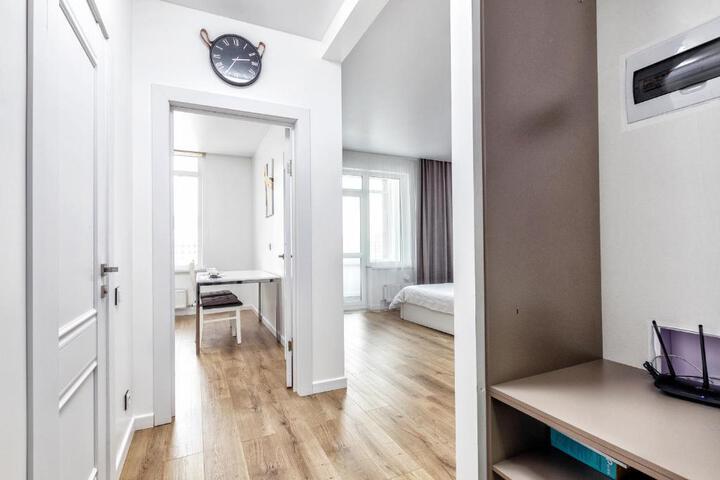 Room 2 of 10