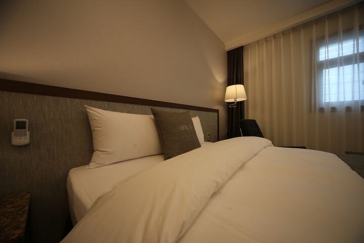 Room 20 of 60
