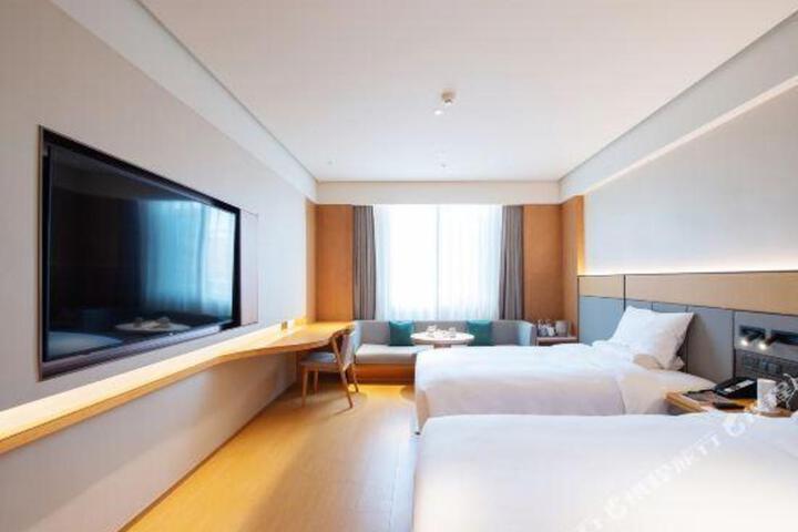 Ji Hotel (Jilin Jiangnan Huoju Building)