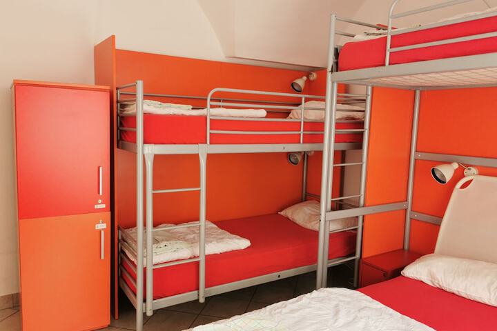 Room 21 of 45