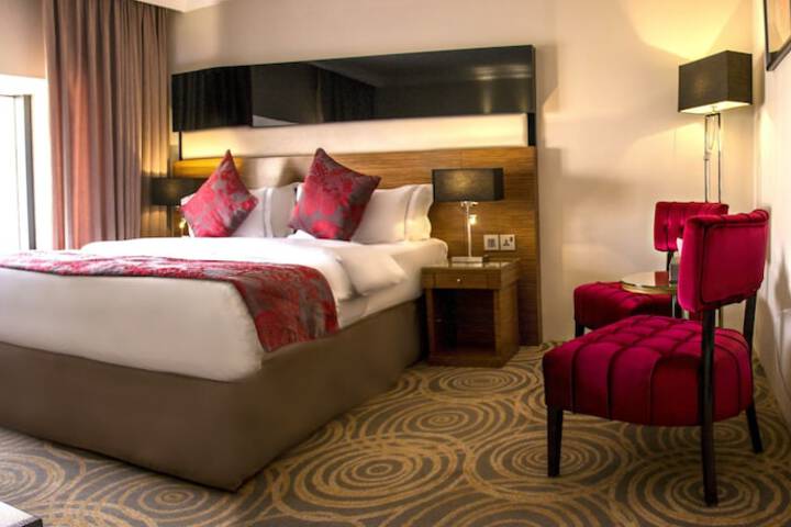 Room 12 of 50