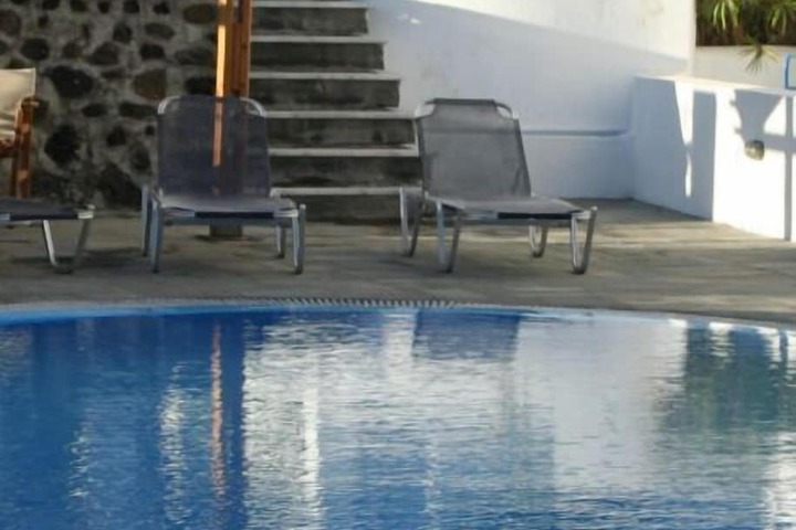 Pool 41 of 59
