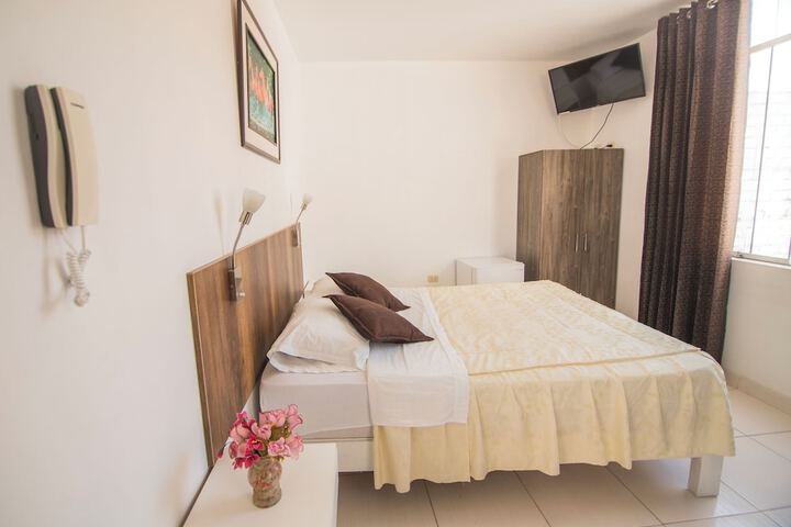 Room 14 of 36