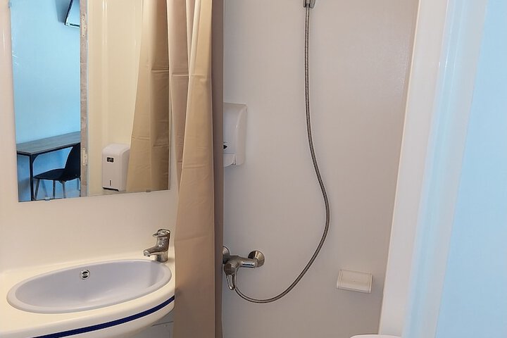 Room 8 of 26