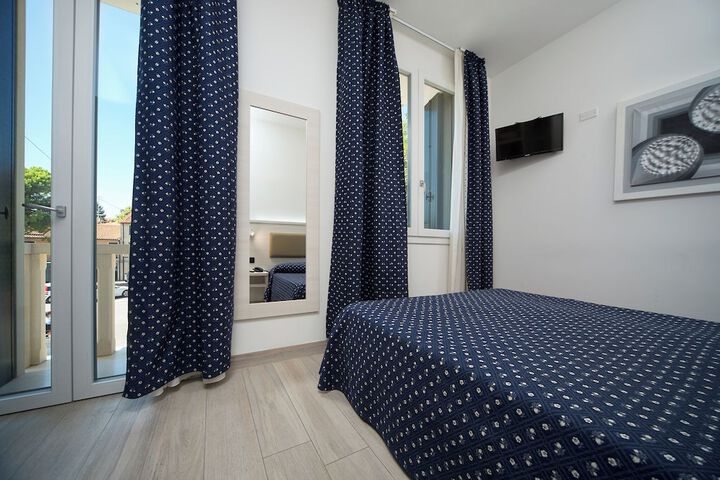 Room 62 of 120