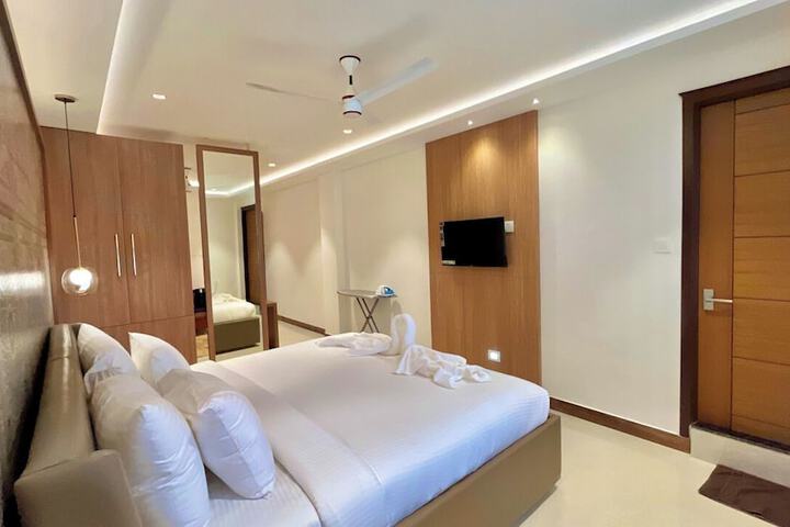 Room 17 of 97