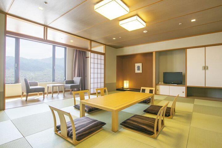 Room 6 of 91