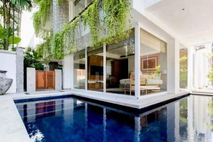 Pool 48 of 78