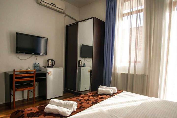 Room 29 of 87