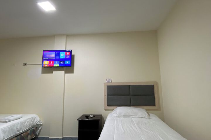 Room 14 of 39