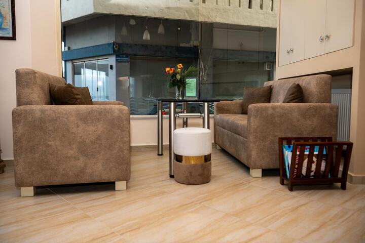 Entrance & Lobby