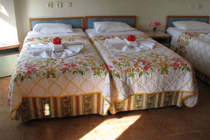 Room 9 of 31