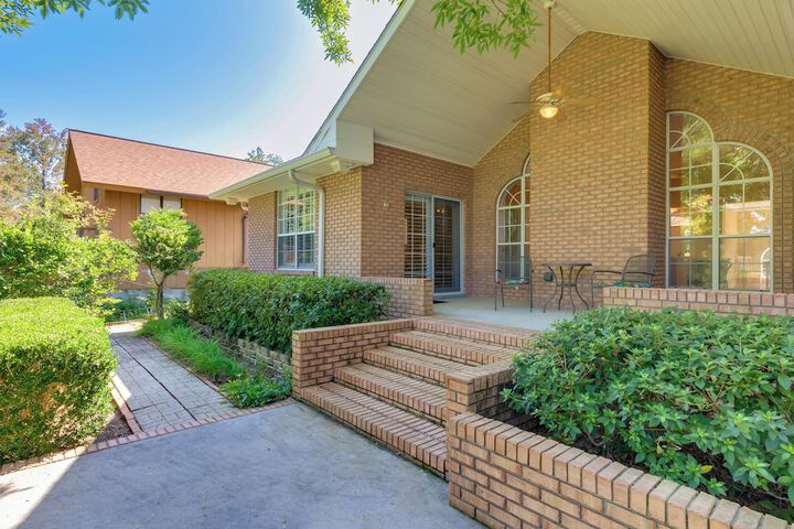 Chic Home w / Club Access Near Bay St. Louis!