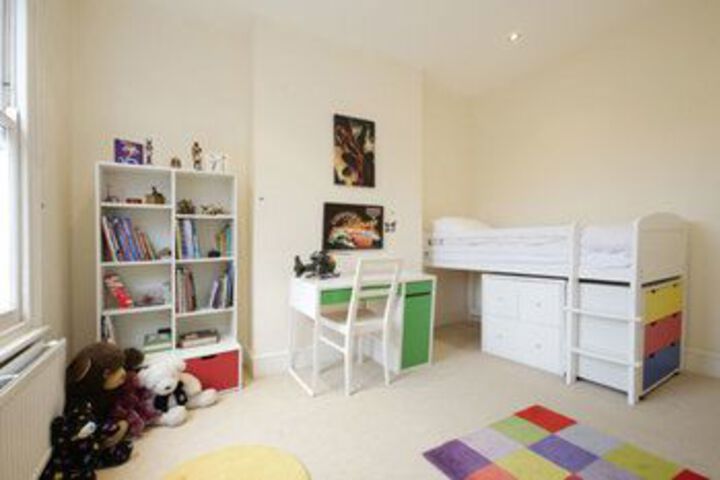 Room 6 of 15