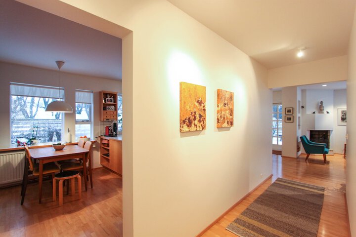 Room 6 of 24