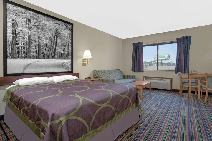 2 Queen Beds (11 of 14)