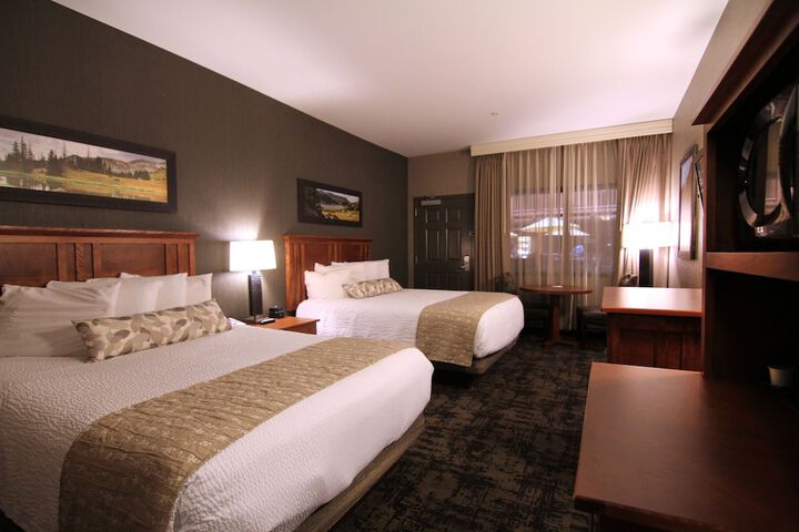 Room 2 of 43