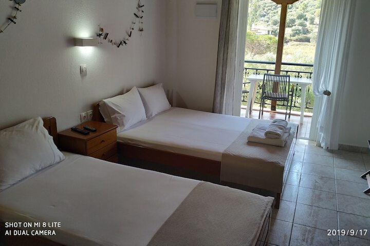 Room 8 of 26