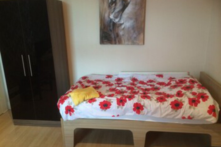 Room 35 of 42
