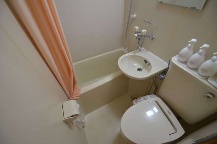 Clean Restrooms